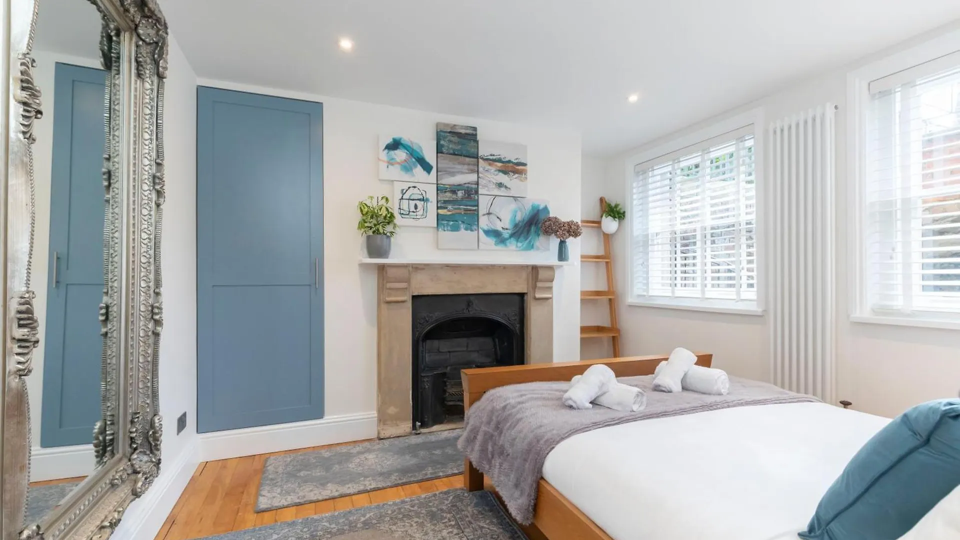 Charming Two Bedroom Apartment In Fairview Cheltenham United Kingdom